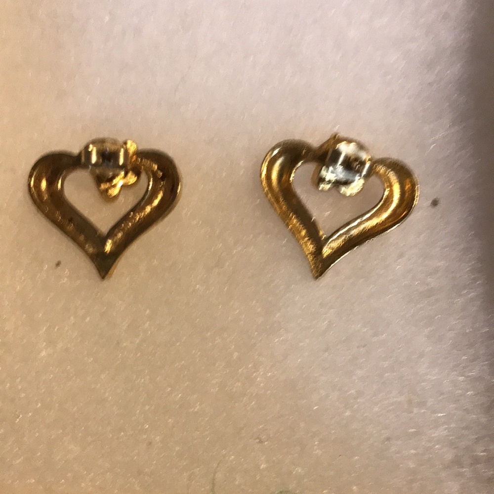 Vintage Avon Beautiful Gold tone Hearts decorated with Rhinestones Post Earrings - Picture 2 of 3